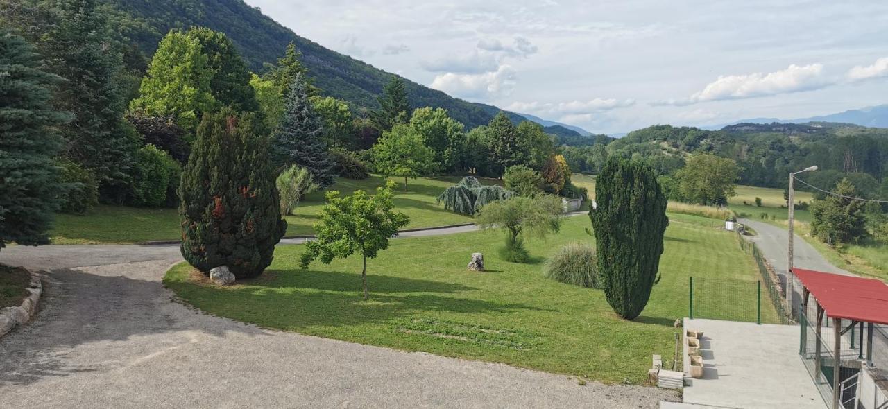 Gite Les 3 Lacs Chez Nath Ambleon Kültér fotó